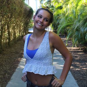 Meet your Posher, Shaine